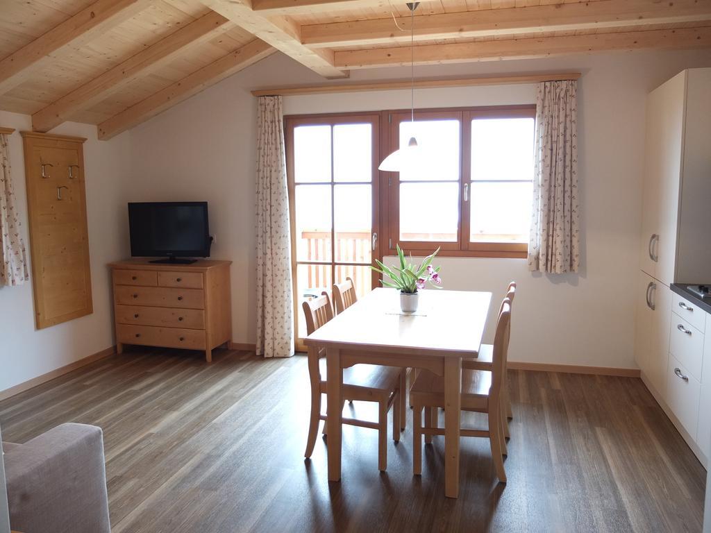 Haus Schlernblick Apartment Нова Поненте Стая снимка